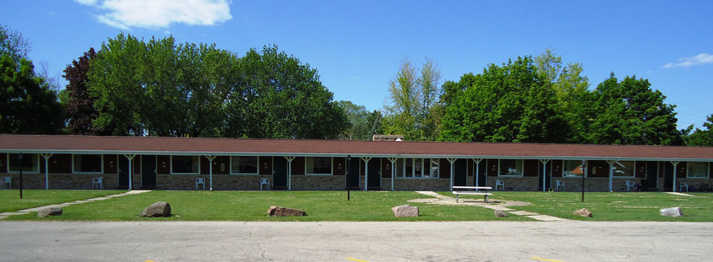 Spinning Wheel Motel Baraboo Εξωτερικό φωτογραφία