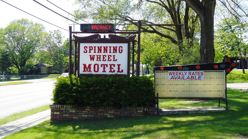 Spinning Wheel Motel Baraboo Εξωτερικό φωτογραφία