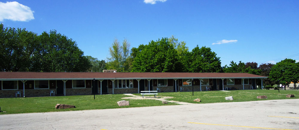 Spinning Wheel Motel Baraboo Εξωτερικό φωτογραφία